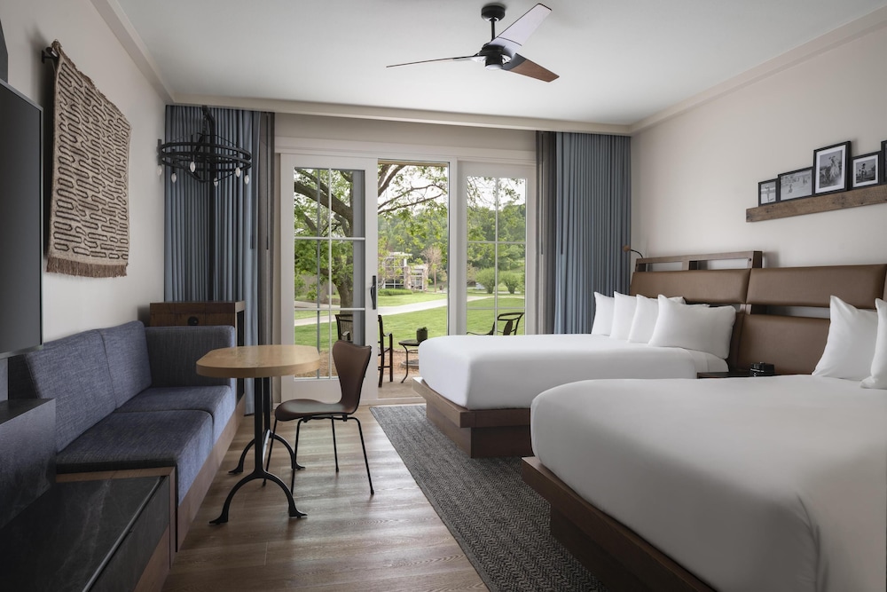غرفة بسريرين كوين لذوي الإعاقة، Hyatt Regency Lost Pines 2/4