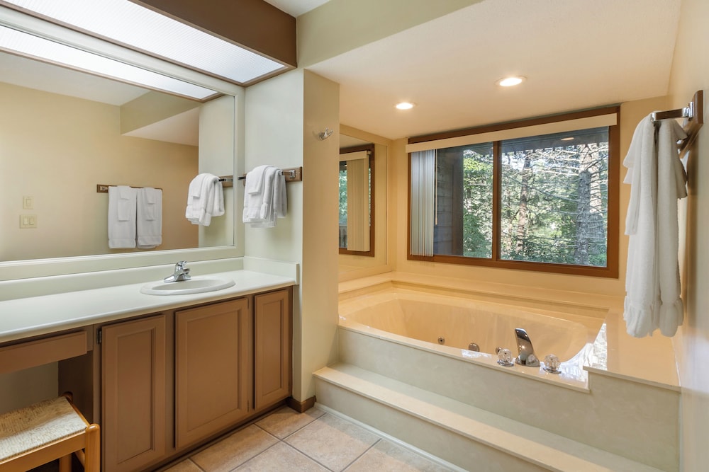 Fairway Forest Resort 48/50