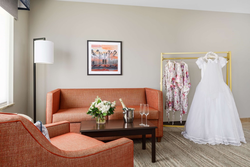 Hampton Inn & Suites Thousand Oaks 39/58