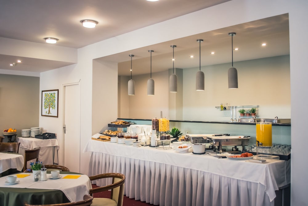 Athens Odeon Hotel 57/69