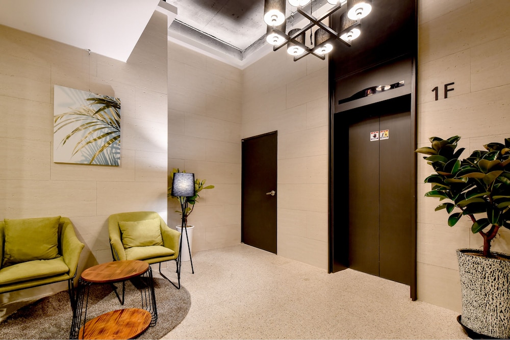 Blanc Business Hotel 34/50