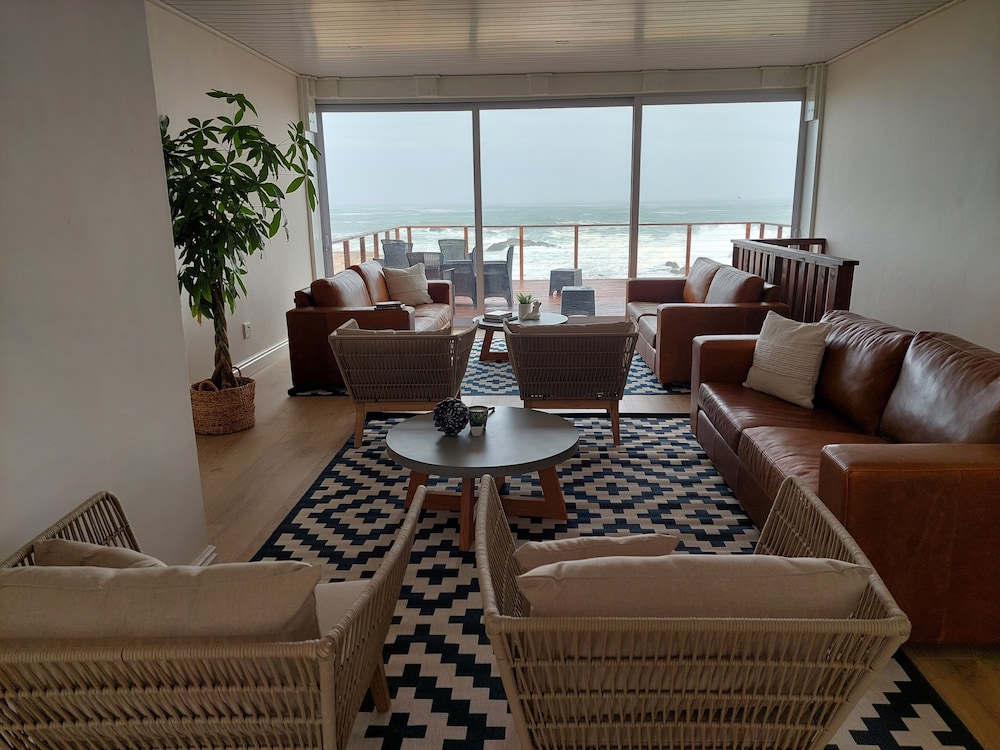 Lambert's Bay Beachfront 24/38