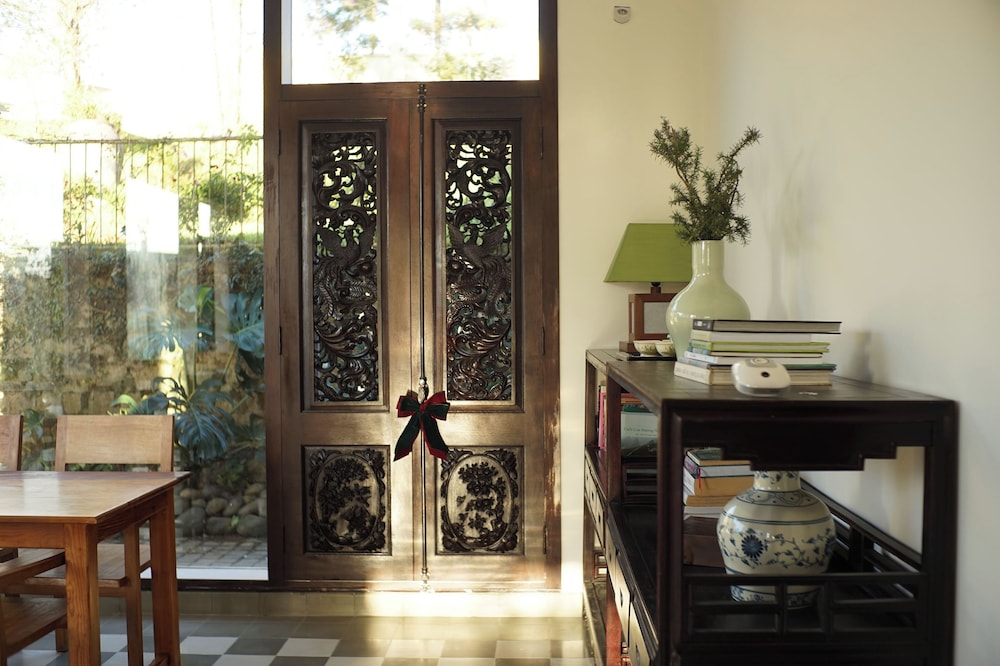 Lu Tan Villa 10/72