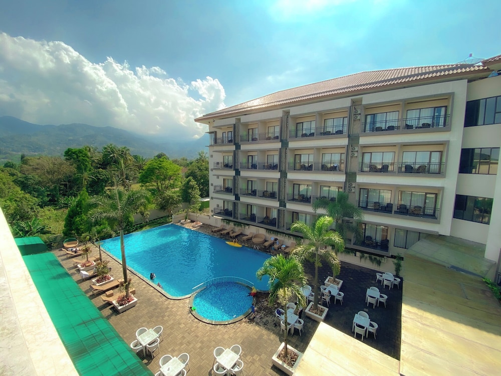 The Green Peak, ARTOTEL Curated 44/47