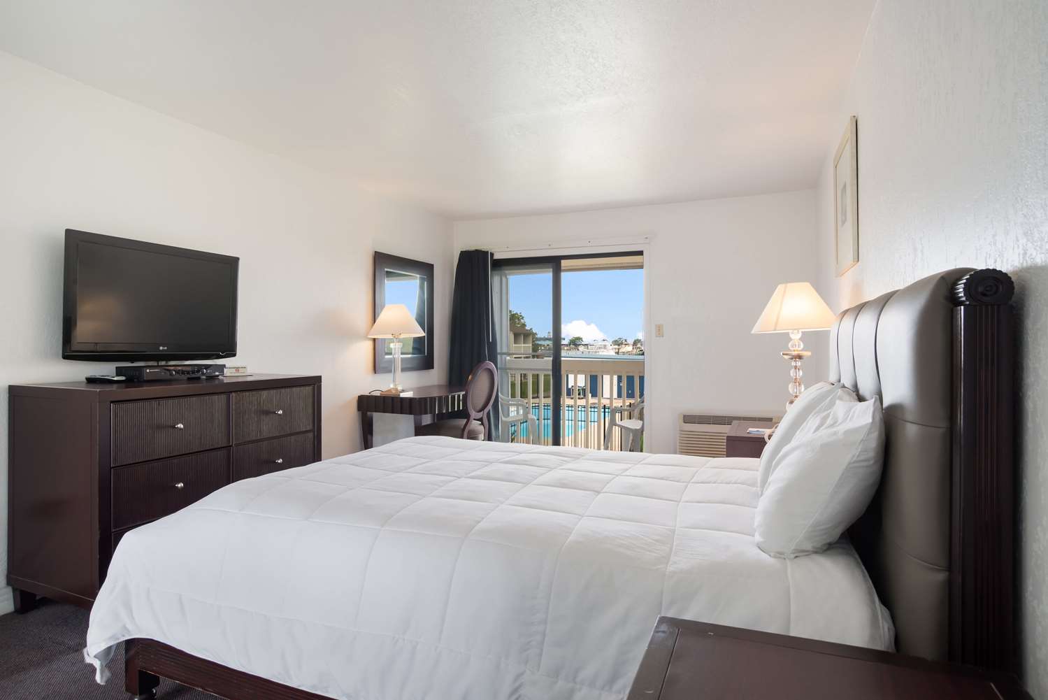 غرفة بسرير مزدوج لذوي الإعاقة، Rodeway Inn at Somers Cove Marina 3/6