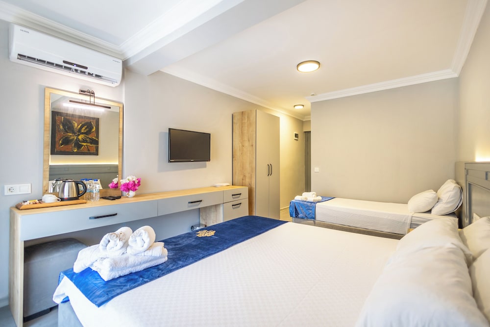 TURUNC LIFE HOTEL 18/48