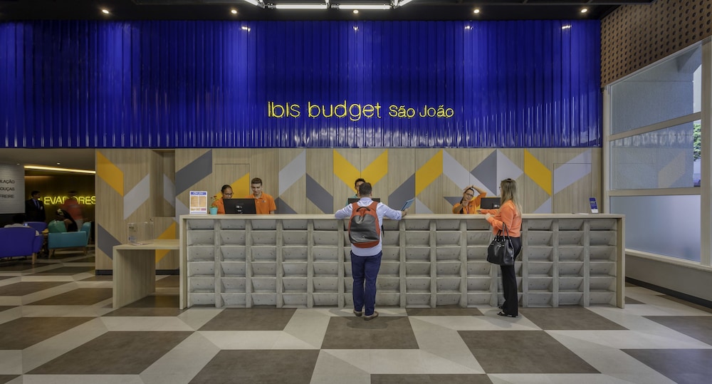 Ibis Budget SP Centro Sao Joao 8/75