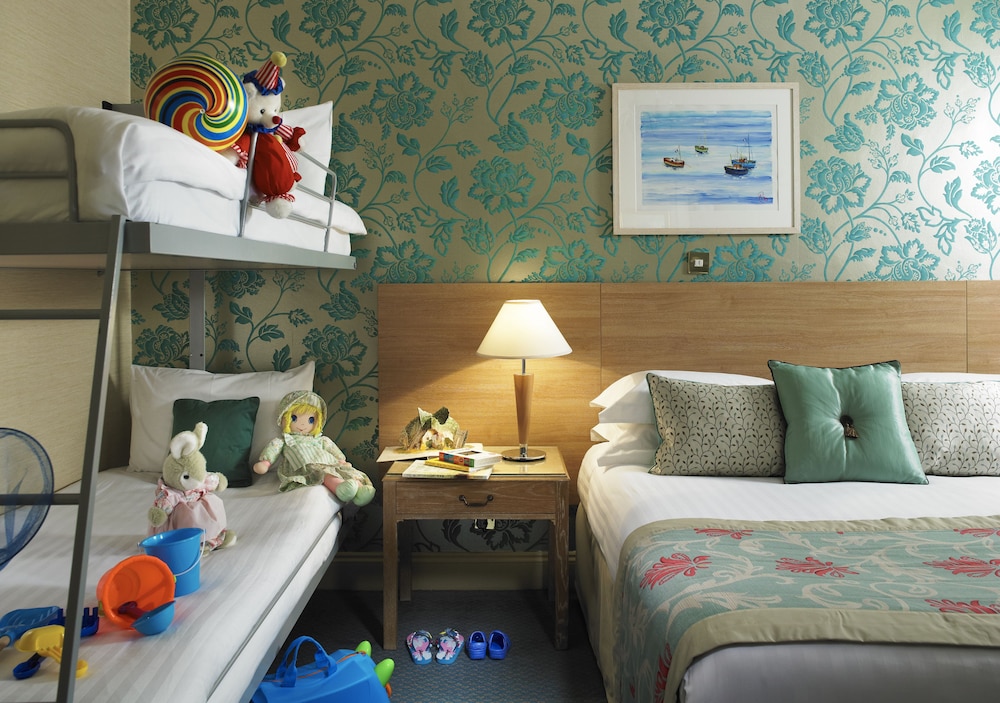 Norfolk Royale Hotel 22/75