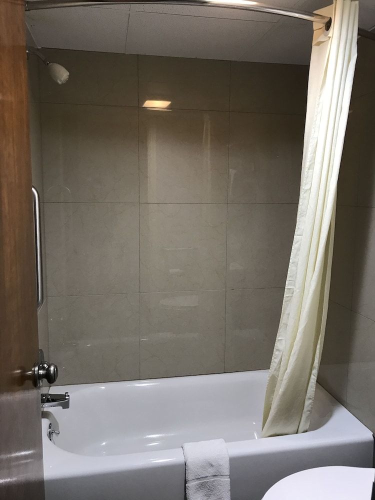 Soudersburg Inn & Suites Lancaster 49/50