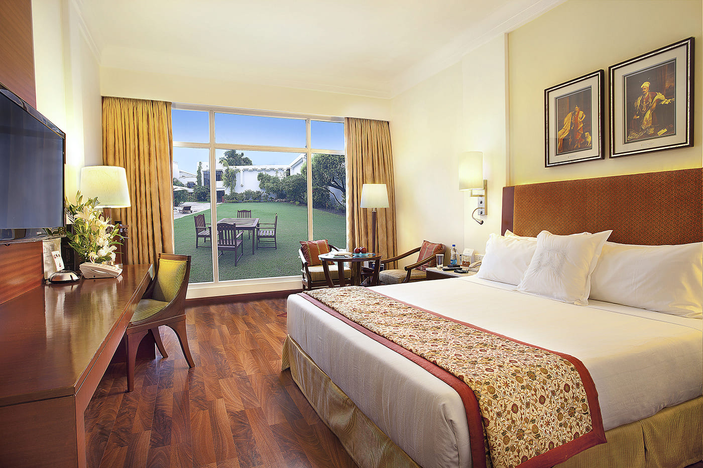 EXCLUSIVE, CLUB, EXECUTIVE, TWIN BEDS