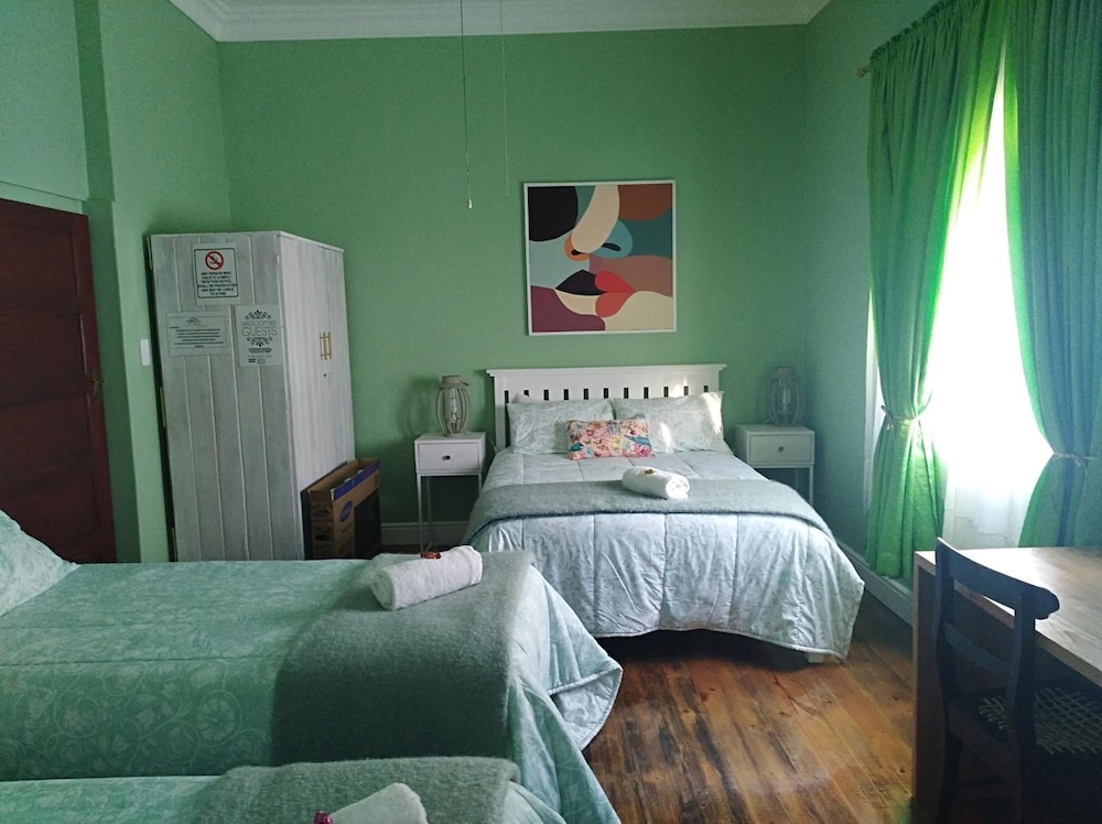 Le Bay Lodge 13/41