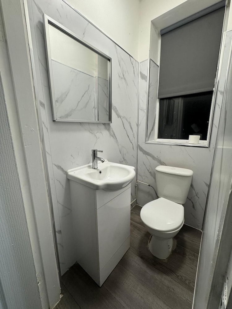OYO Weaste Hotel 48/50