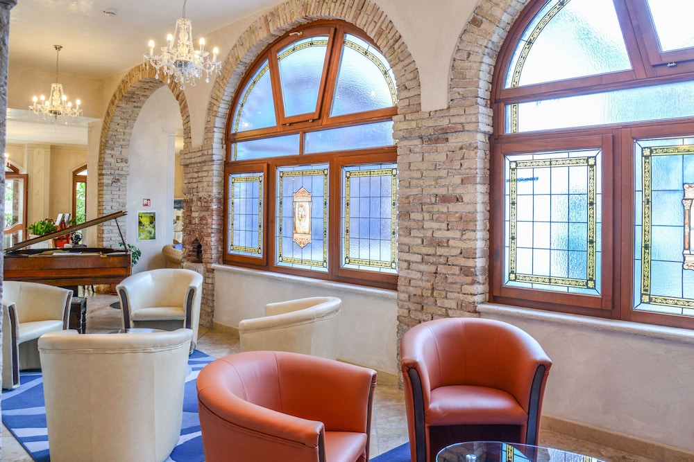 Hotel Antico Monastero 40/53