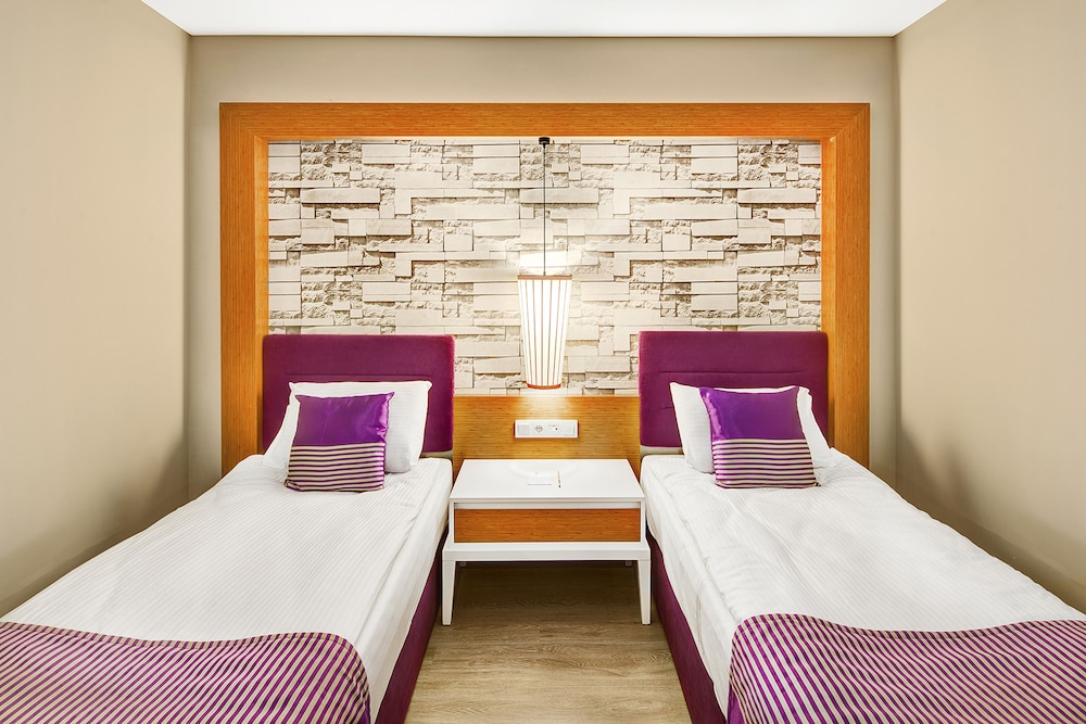 Tui Magic Life Jacaranda 23/68