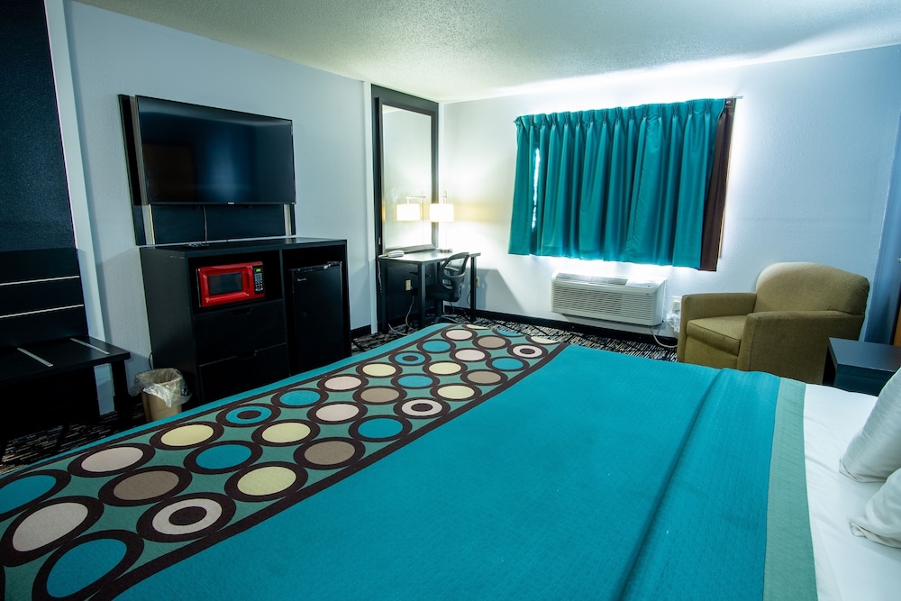 Asteria Inn and Suites 16/31