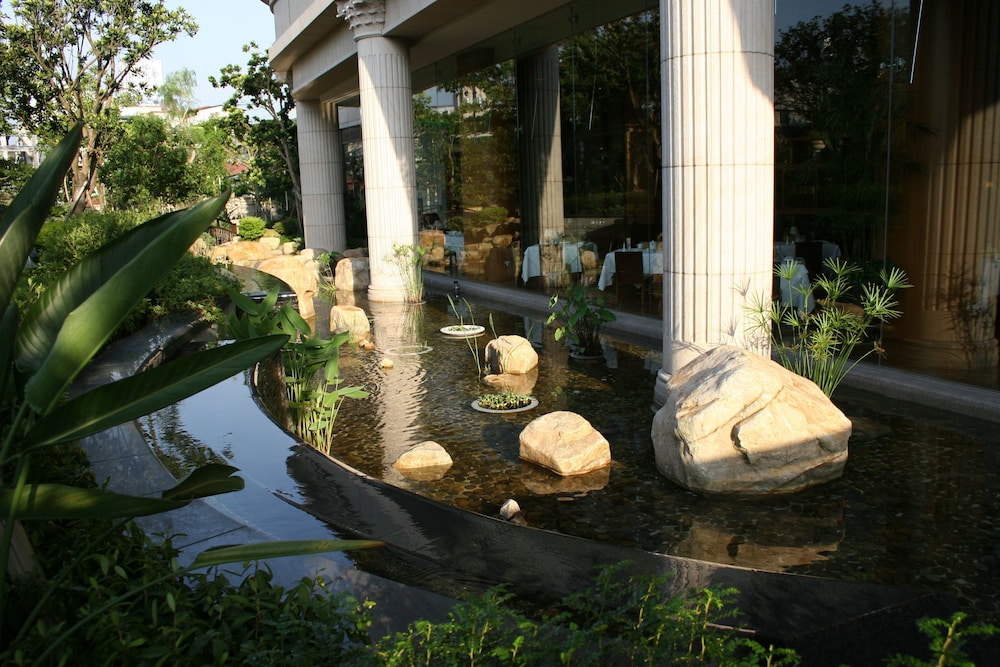 Miramar Garden Taipei Hotel 58/63