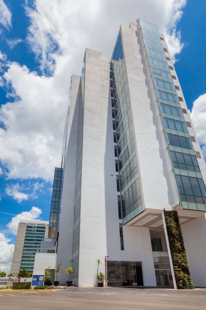 Wyndham Puebla Angelopolis 2/46