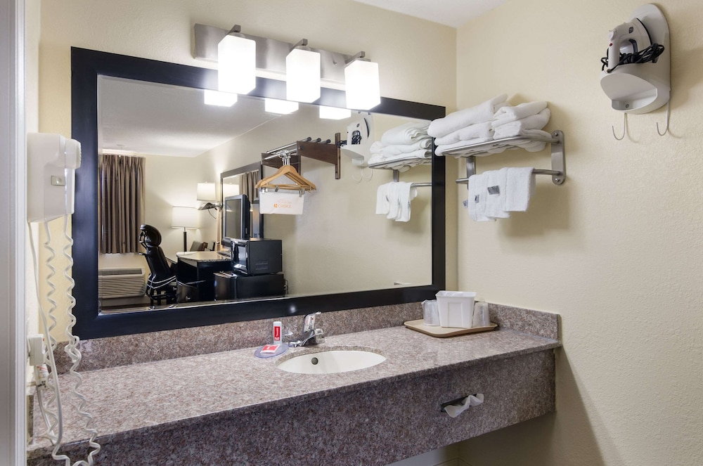 Econo Lodge Kingsport East 36/38