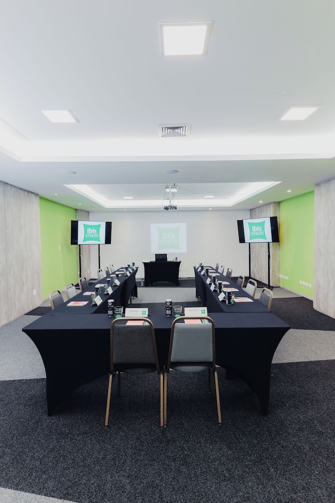 ibis Styles Curitiba Centro Civico 43/50