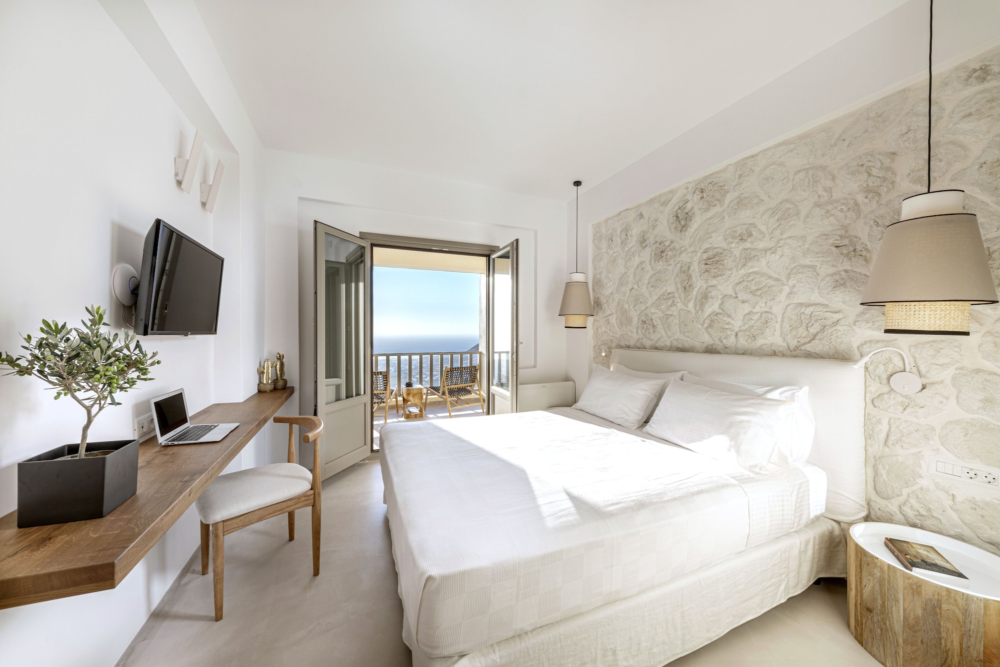 GOLD, VILLA, PRIVATE HEATED POOL