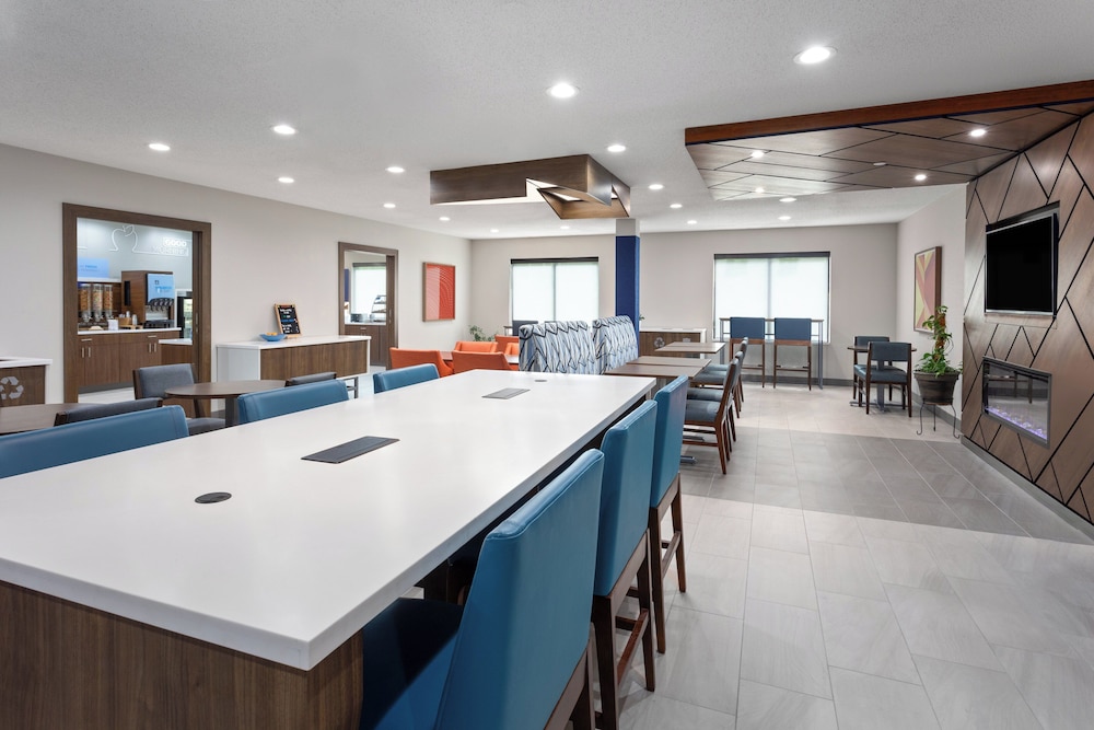 Holiday Inn Express Hotel Suites Dubois 56/72