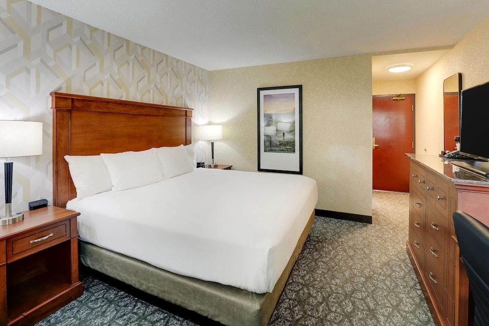 Drury Inn & Suites Marion 4/50