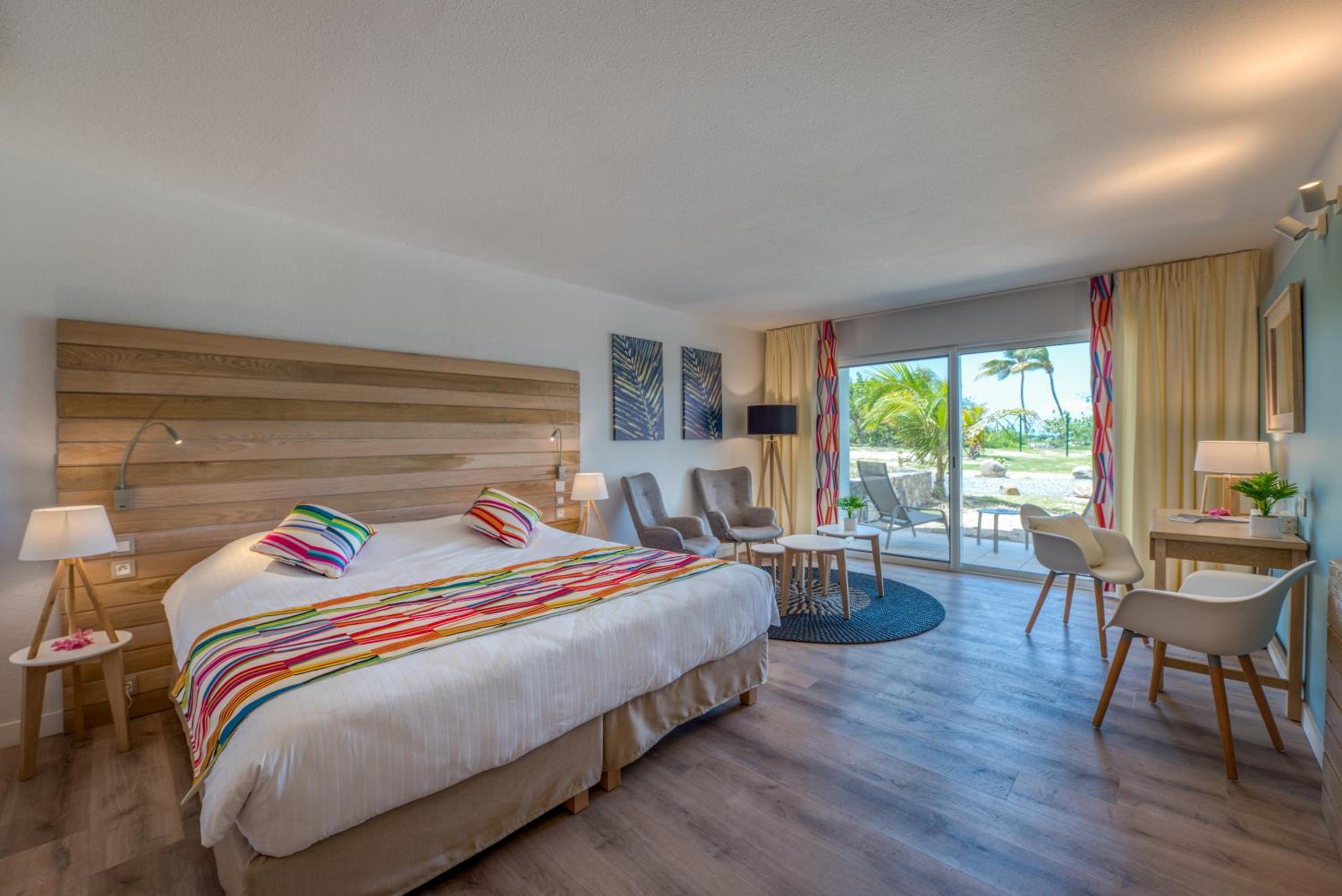 Garden, Premium, Junior Suite, King Bed, Sofa