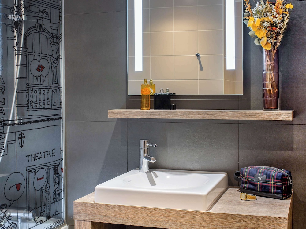 Mercure Paris Gare Montparnasse 83/84