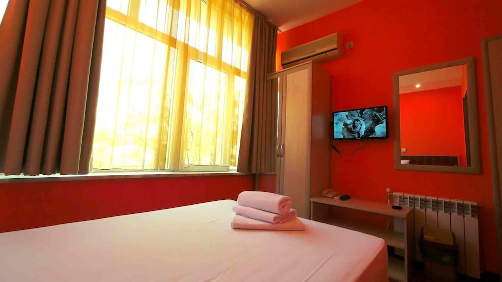 Hotel Alabin Central 12/22