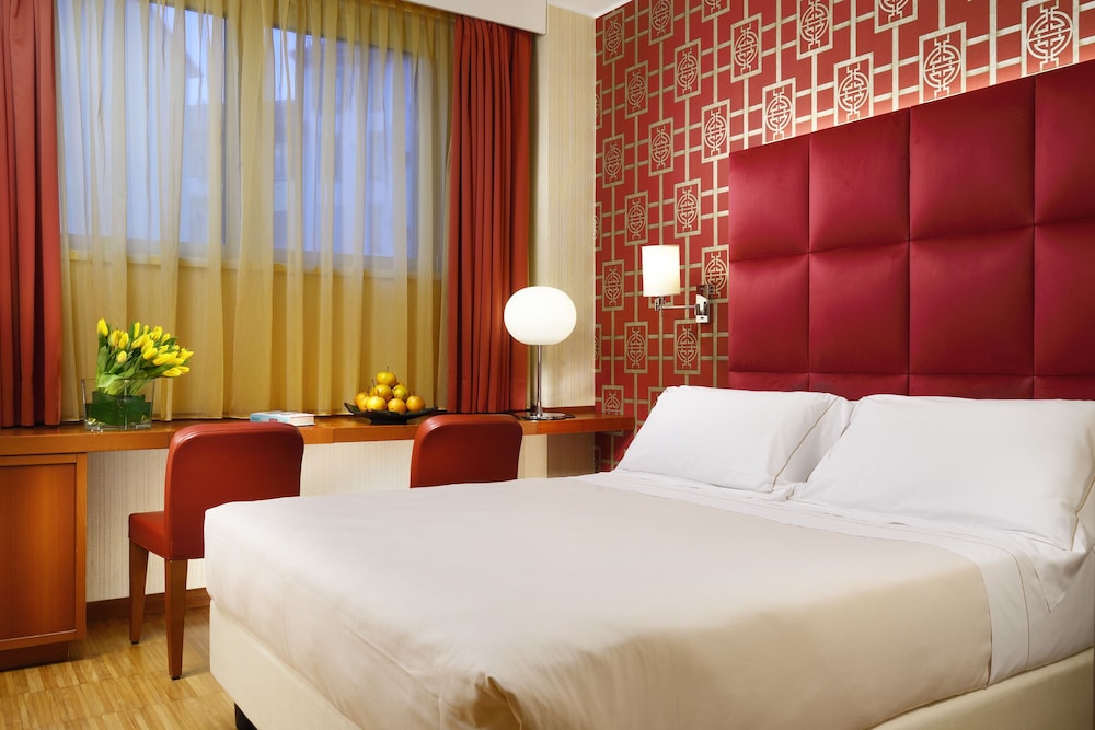 Enterprise Hotel 10/45