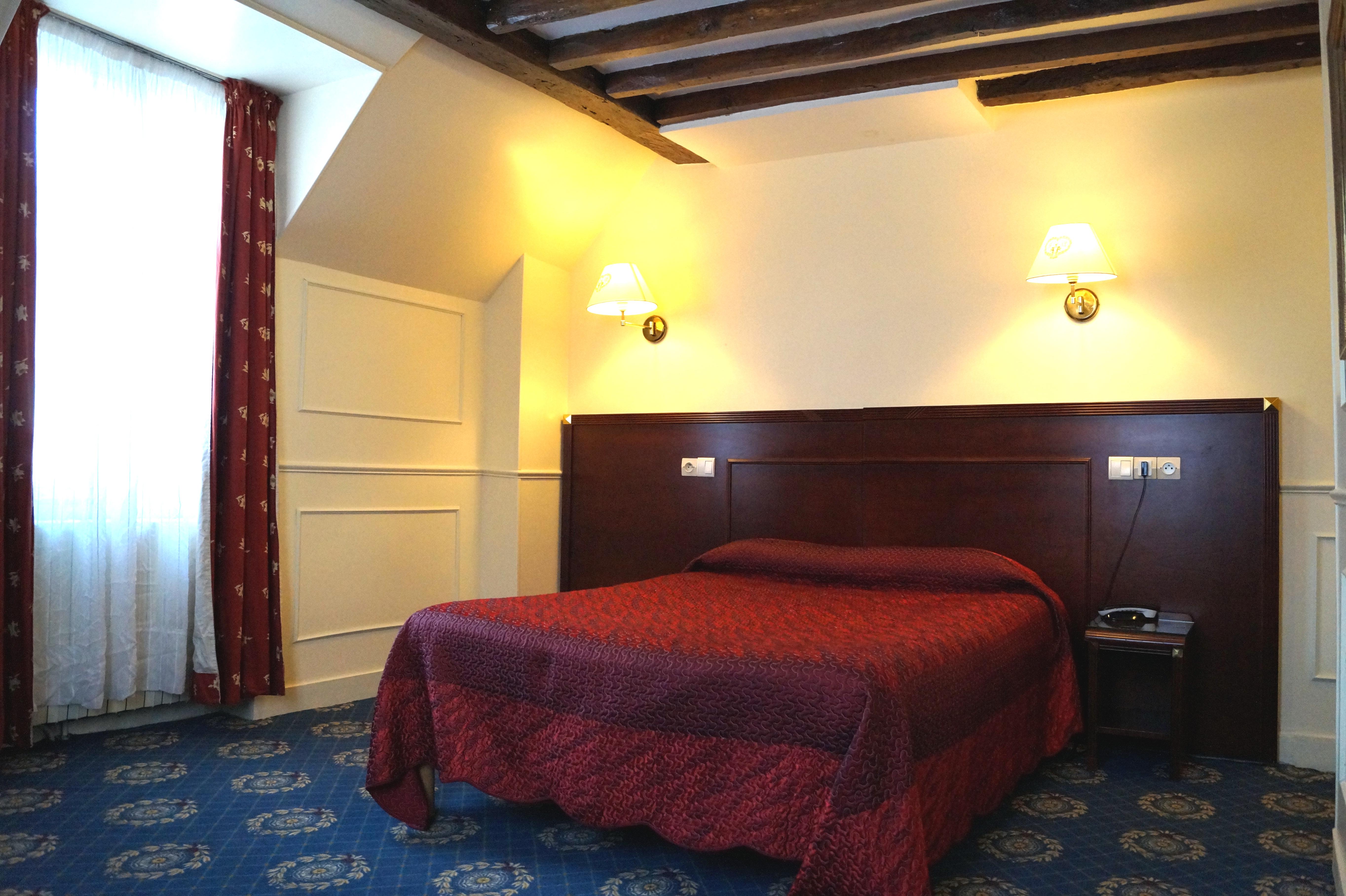Standard, Double Bed