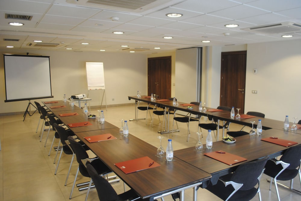 Suites Viena Plaza de Espana 50/61