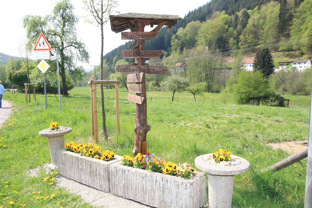 Gasthof Pension Zur Traube 28/30