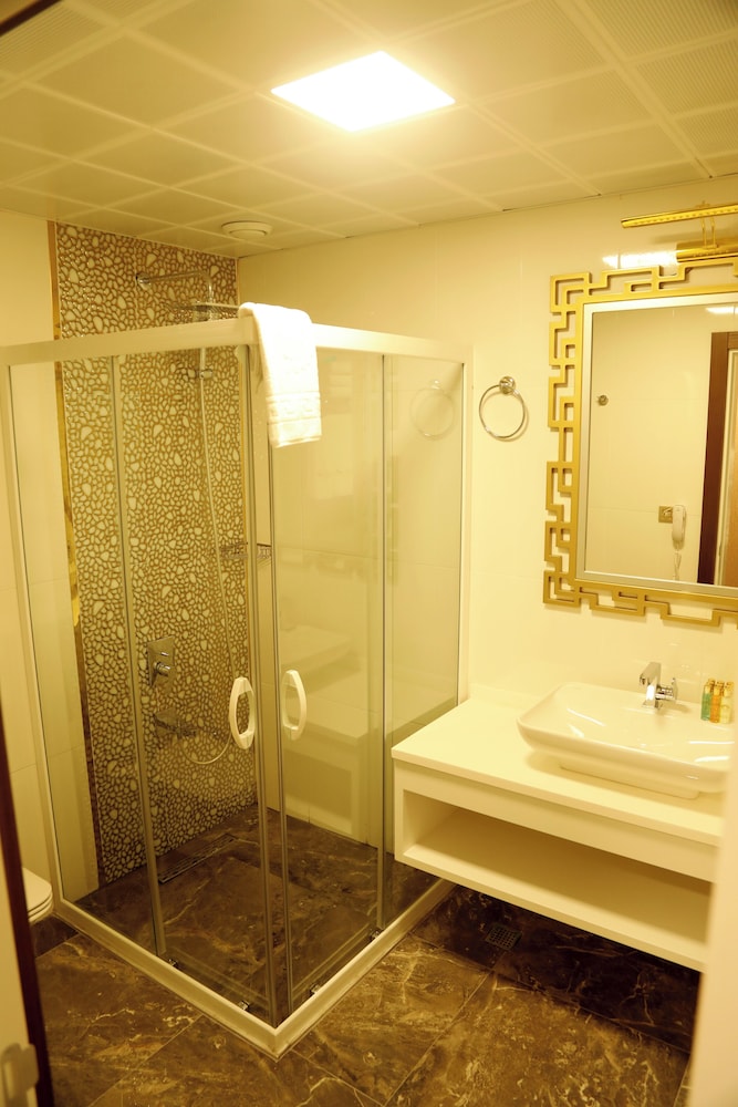 Van Life Otel 50/50