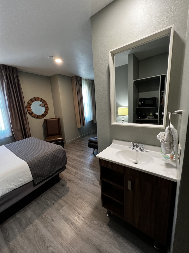 Urban Boutique Hotel 38/82