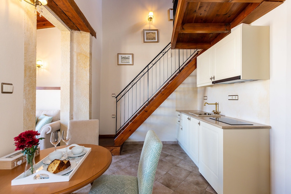 Phaedra Suites - Adults Only 33/50