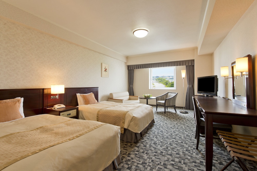 ANA Crowne Plaza Akita by IHG 11/50