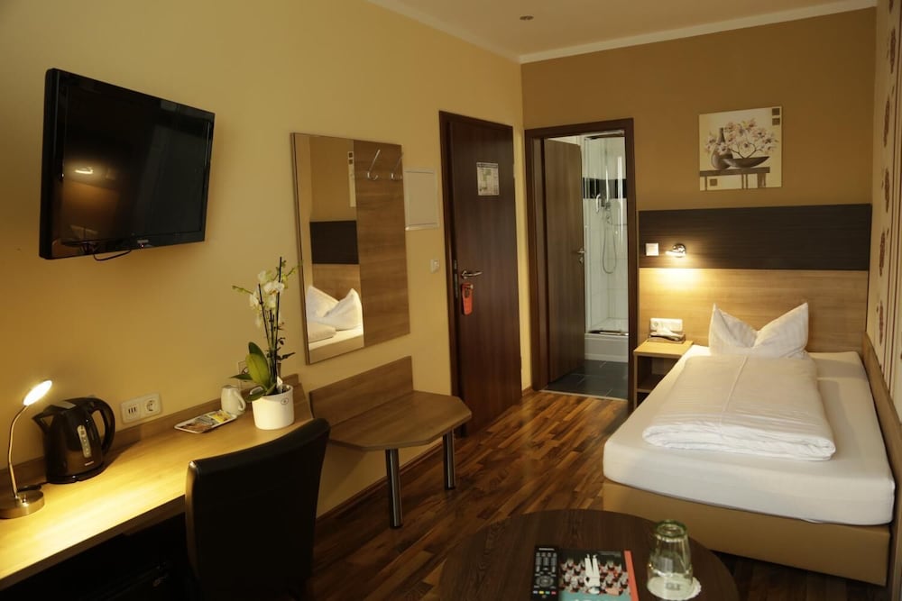 Alexander Business Hotel 8/21