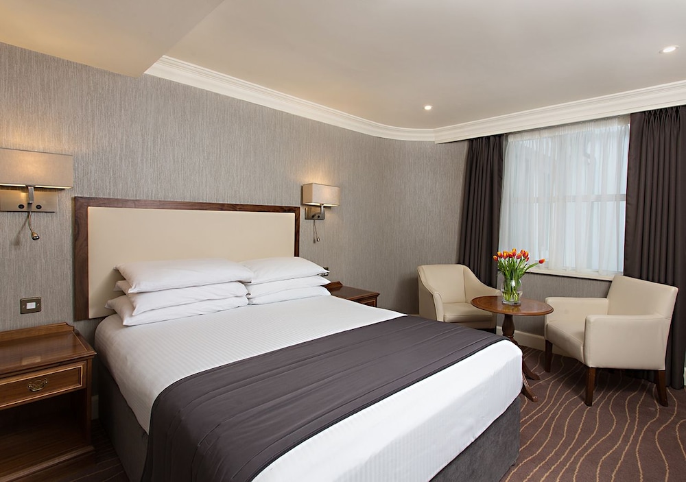 Albany House Hotel 11/57