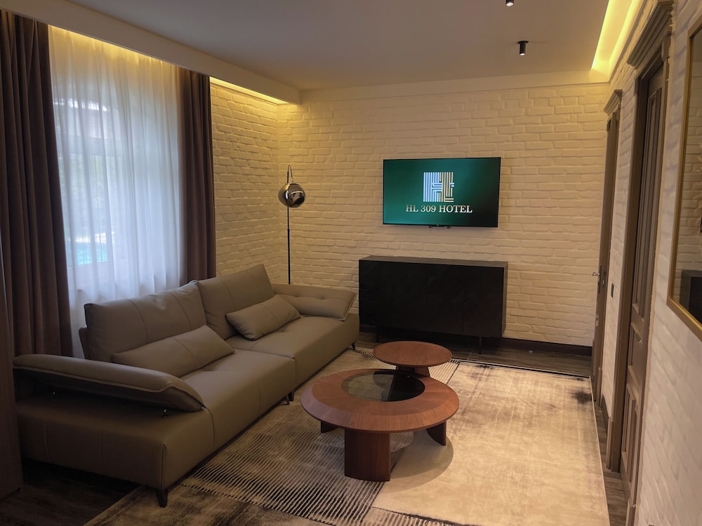 Hl 309 Hotel 33/55