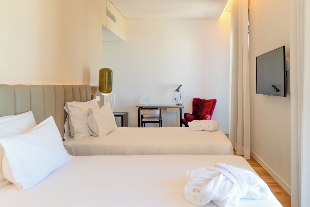Sines Sea View Business & Leisure Hotel 18/50