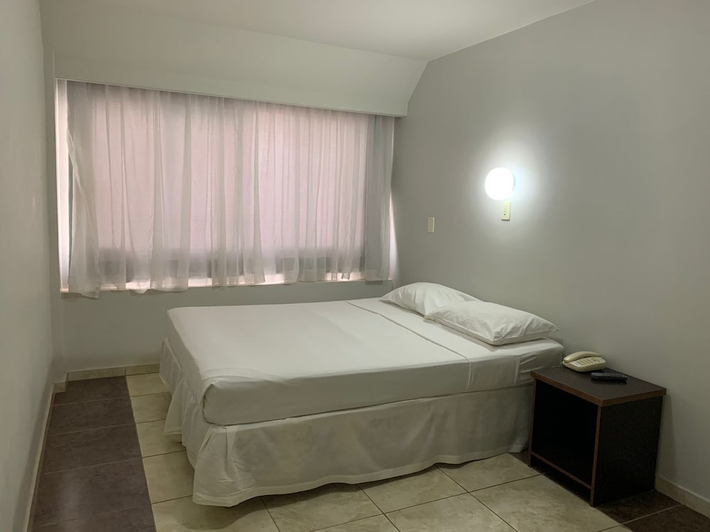 Hotel Doral Apucarana 8/38