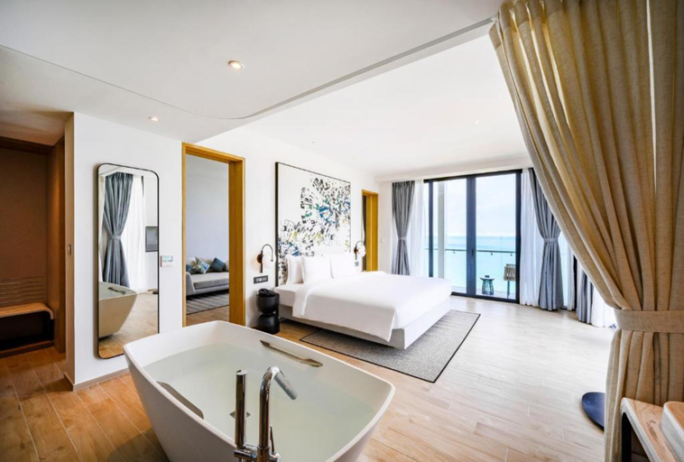 Premier, Suite, Ocean Front