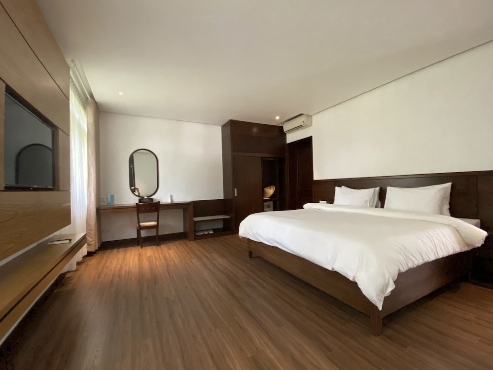 Hoang Ngoc Beach Resort 26/87