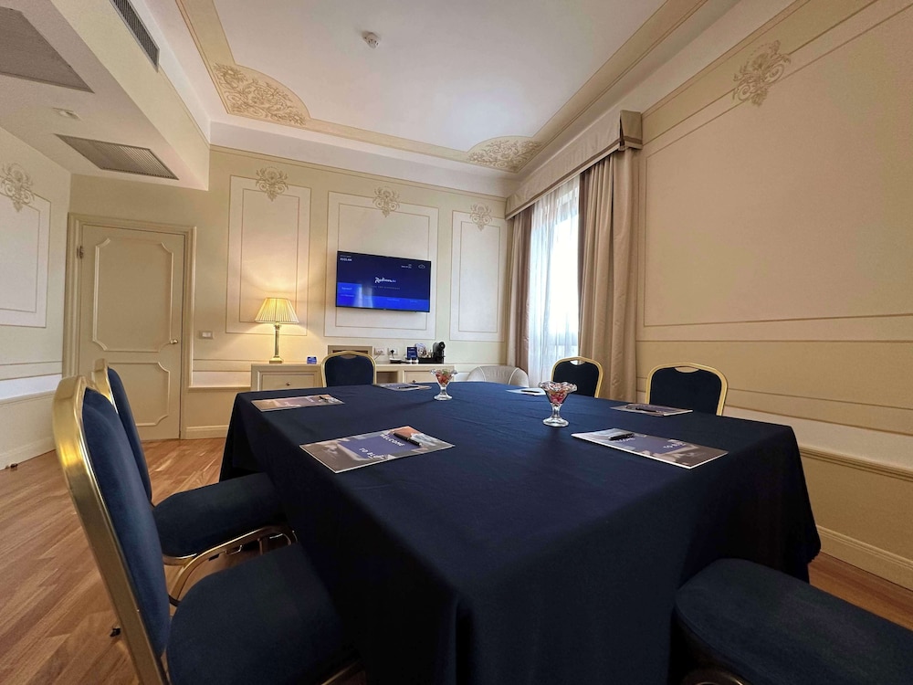 Radisson Blu Ghr Hotel Rome 65/76