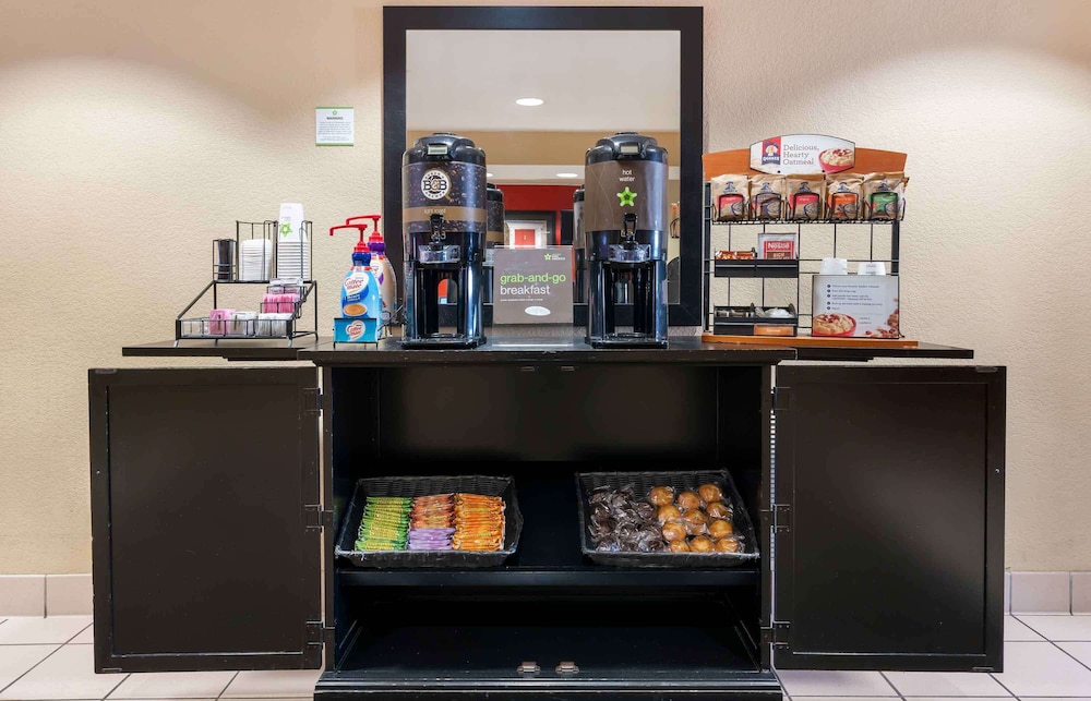 Extended Stay America Sacramento - Roseville 33/52
