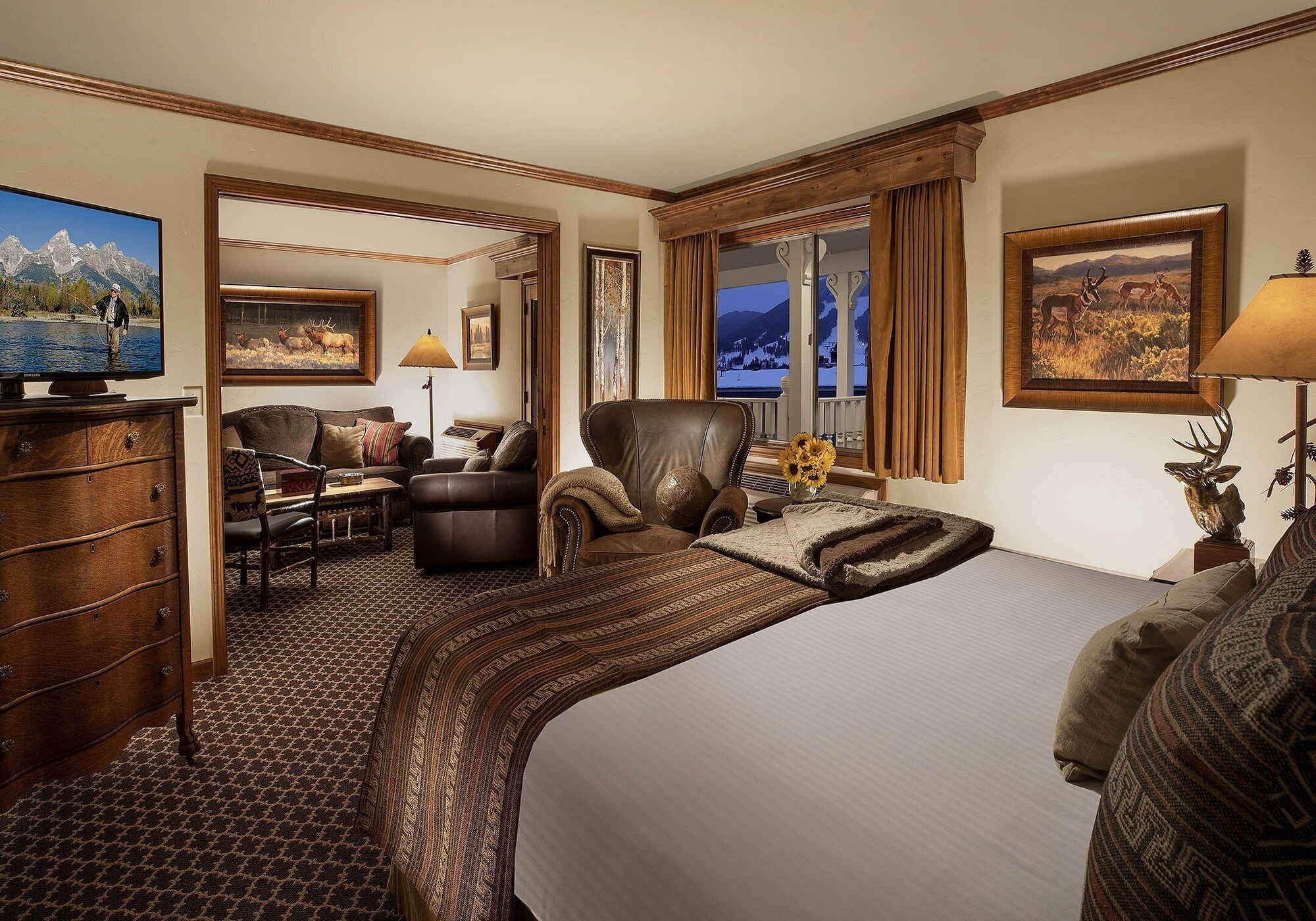 1 Bedroom, Premium, Suite, King Bed, Queen Murphy Bed