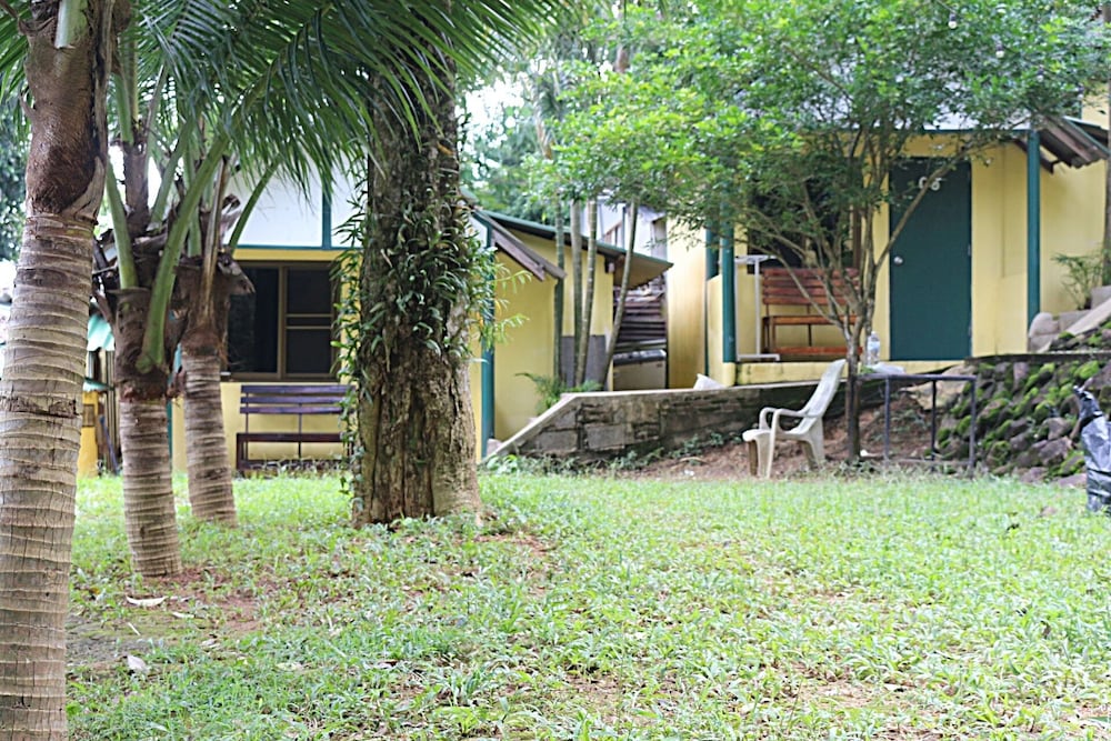 DELUXE, CABIN