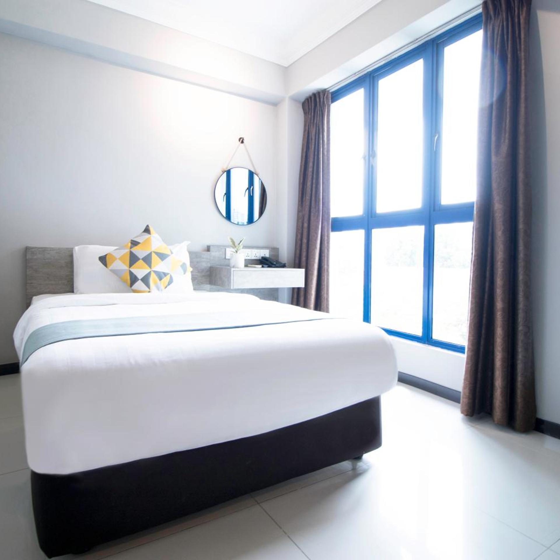 Renovated, Standard, Single