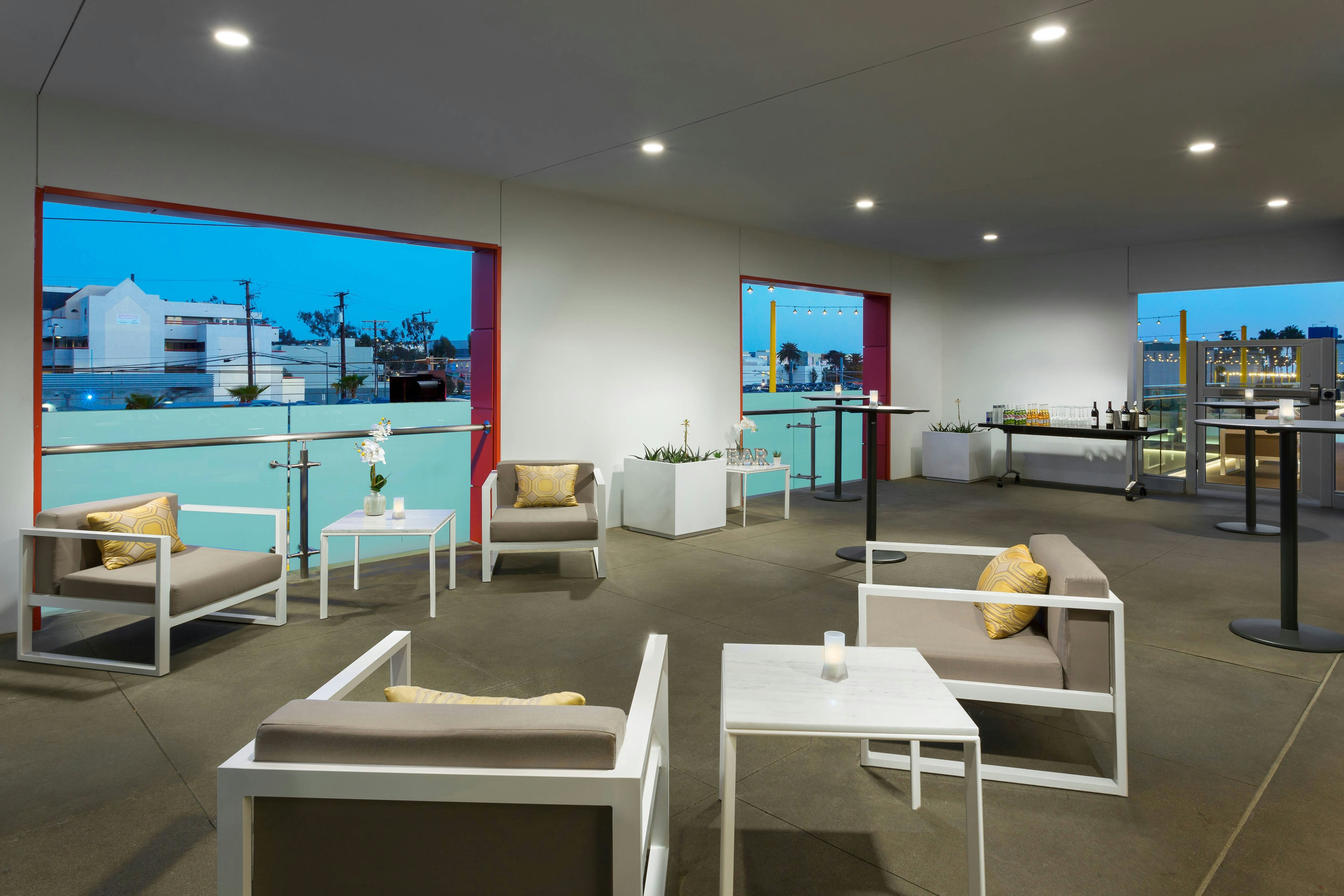 Courtyard by Marriott Santa Monica 50/59